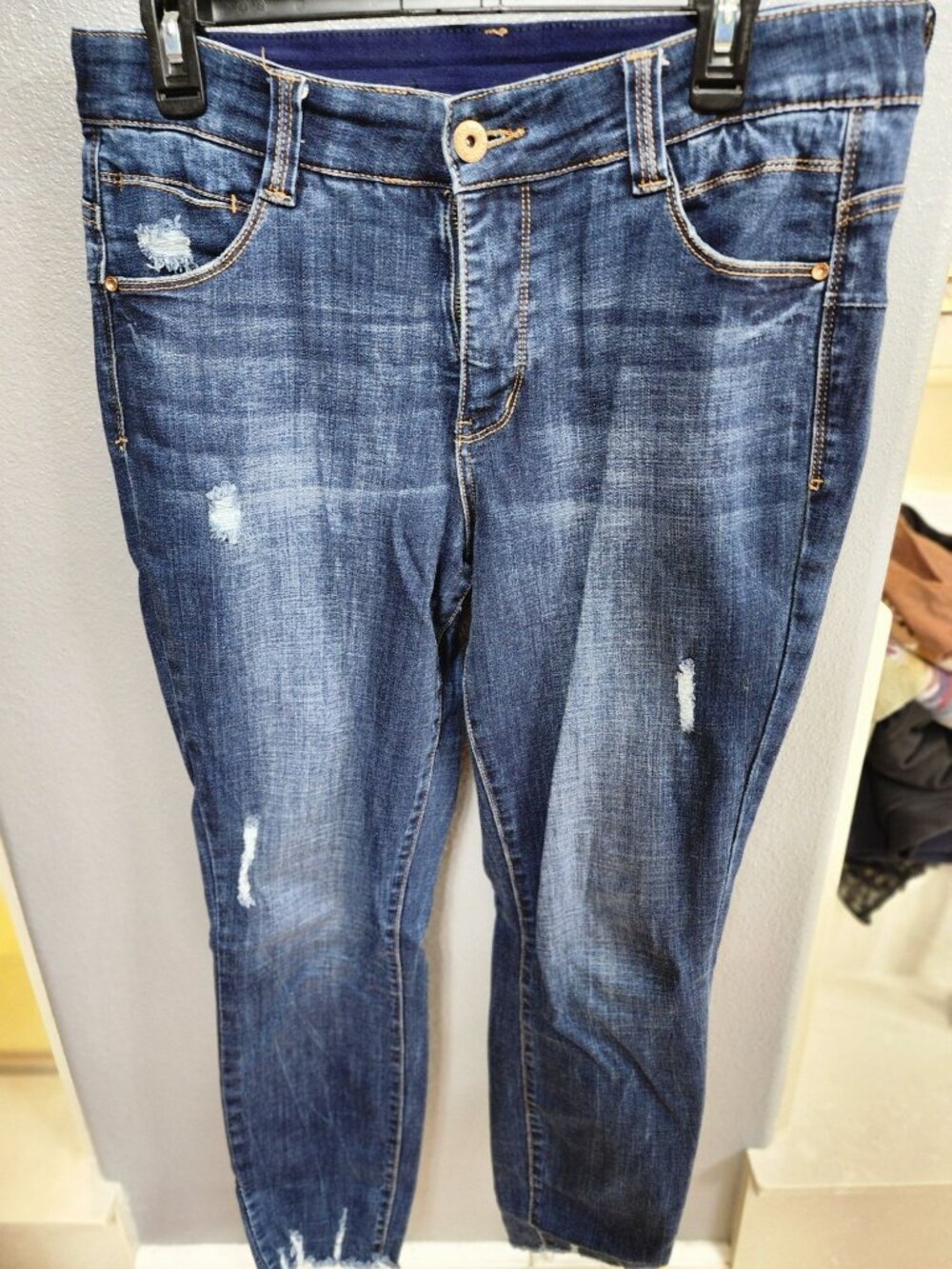 JAG Jeans Womens Distressed Medium Wash Stretch Ankle Jeans Frayed Cuff